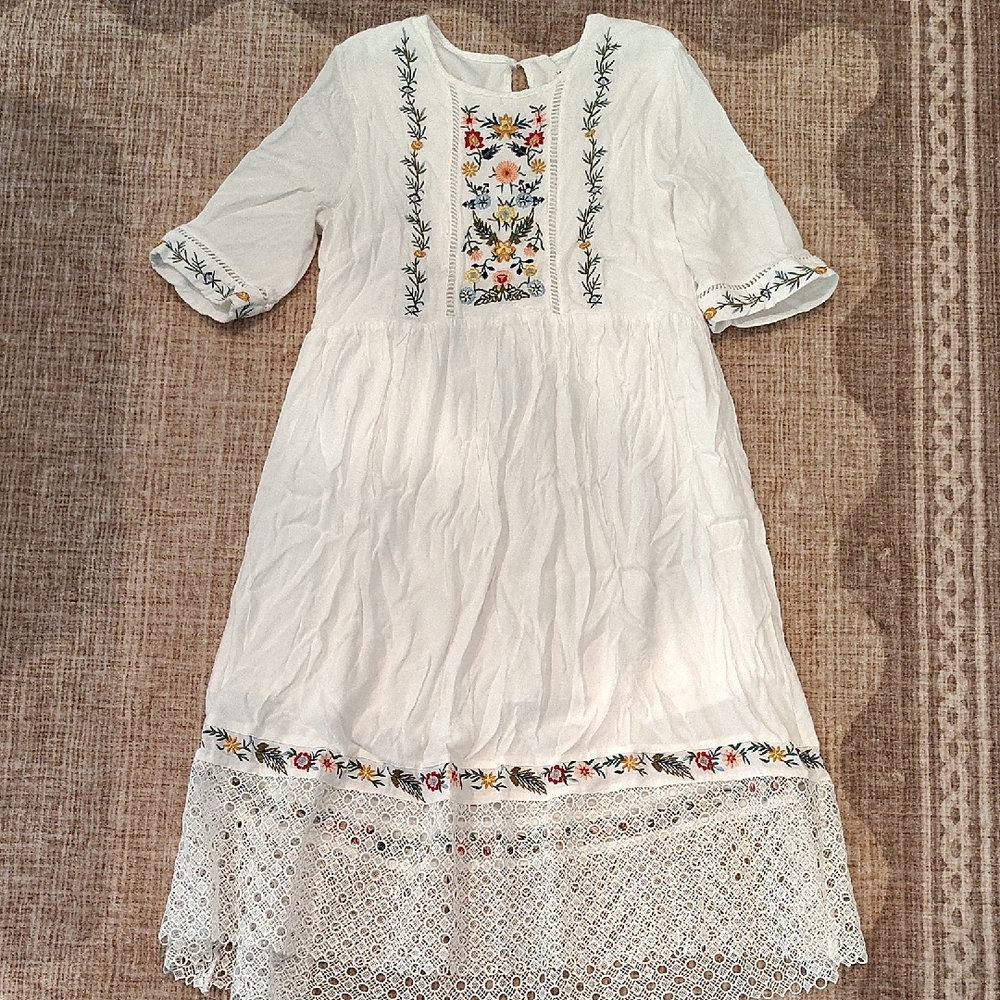 Les Amis White Dress with Floral Embroidery